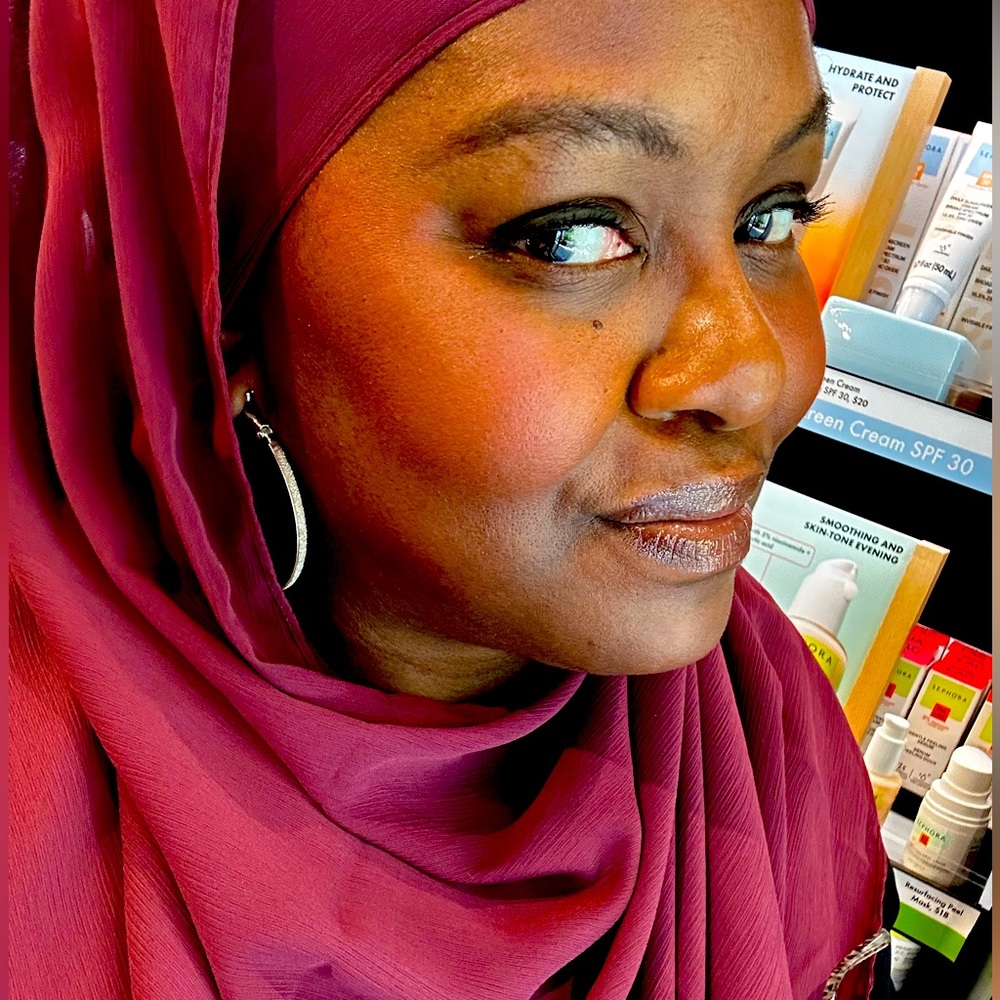 Meet your Posher, Chandra